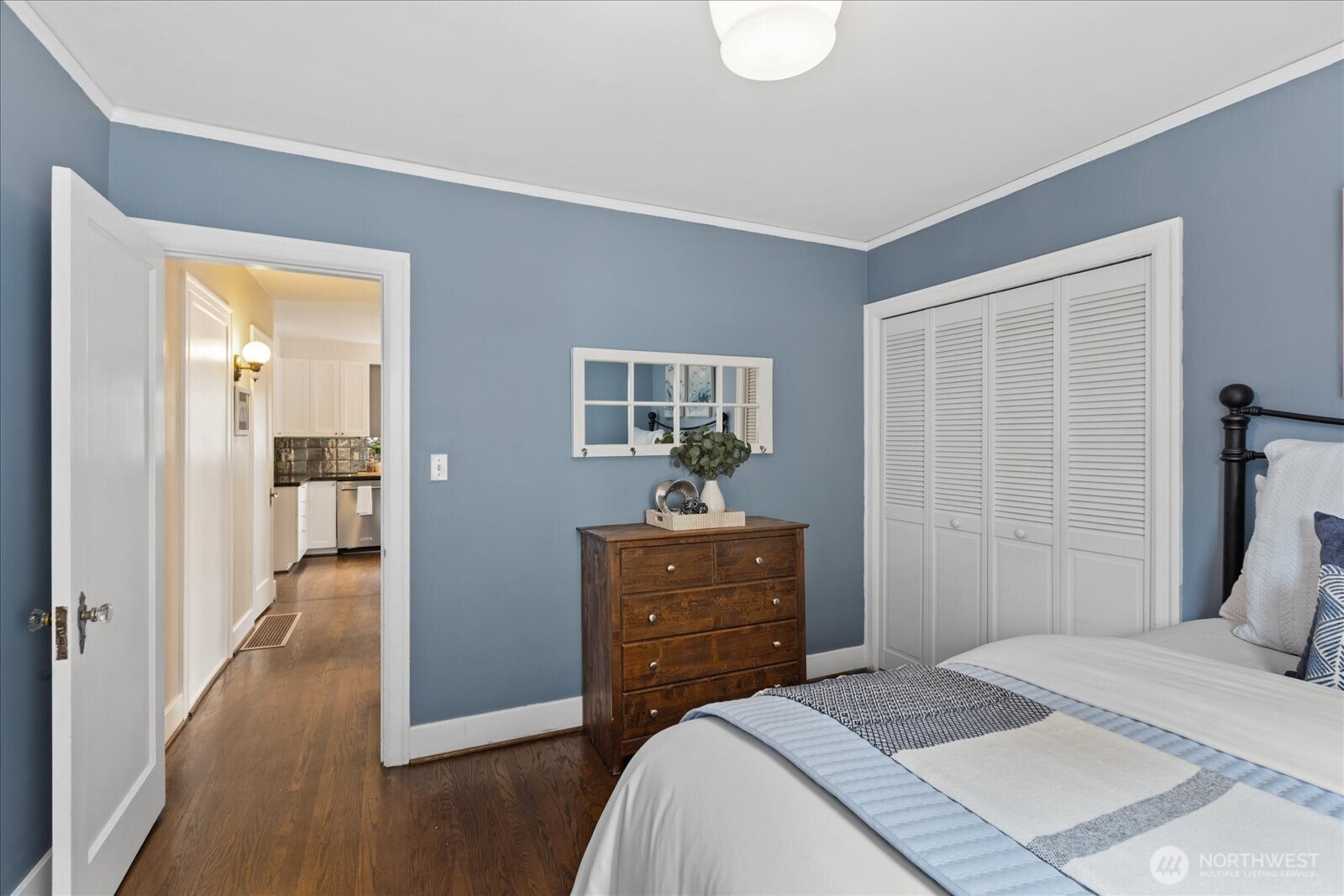 1020 NE 100th Street #1, Seattle, WA 98125