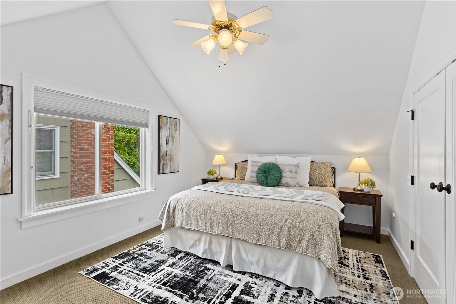 1020 NE 100th Street #1, Seattle, WA 98125
