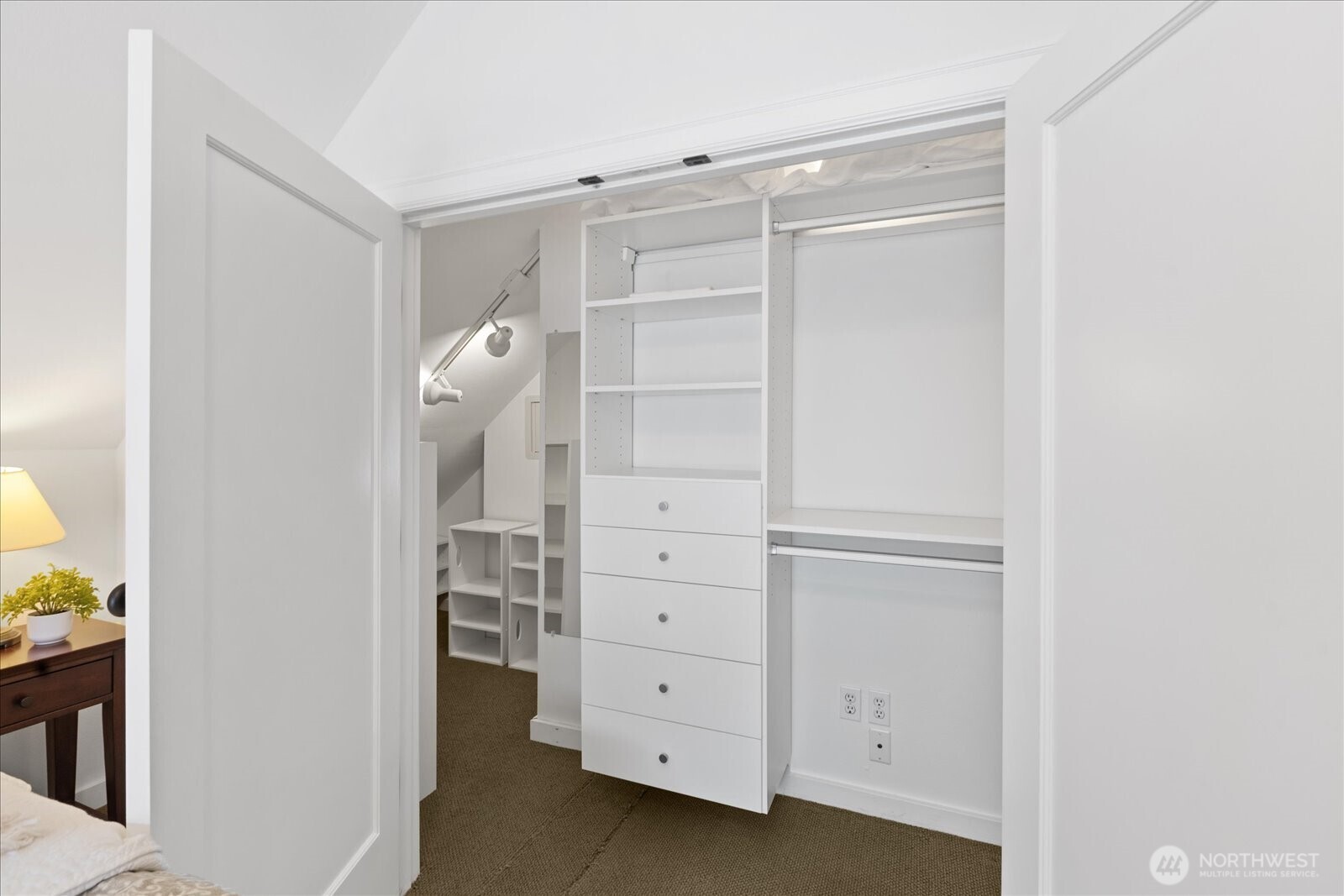 1020 NE 100th Street #1, Seattle, WA 98125