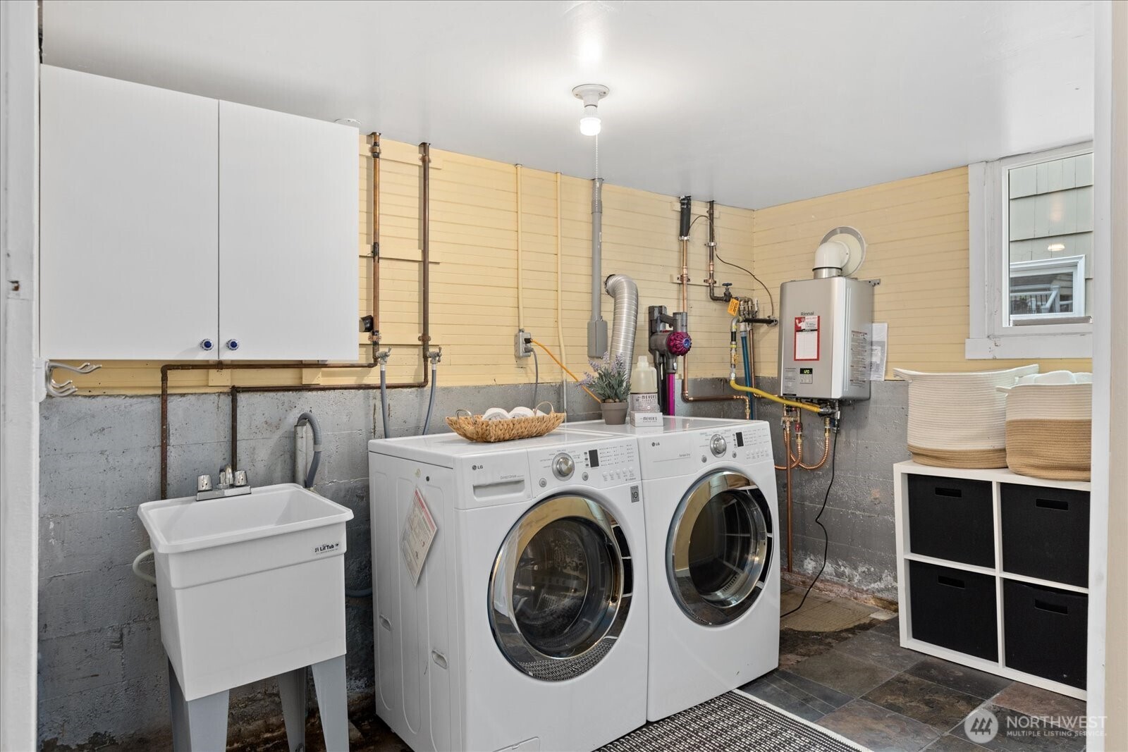 1020 NE 100th Street #1, Seattle, WA 98125