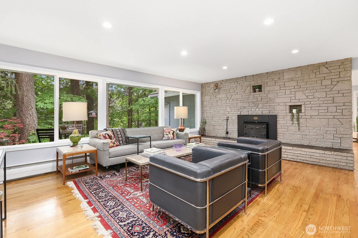 19563 38th Avenue NE, Lake Forest Park, WA 98155