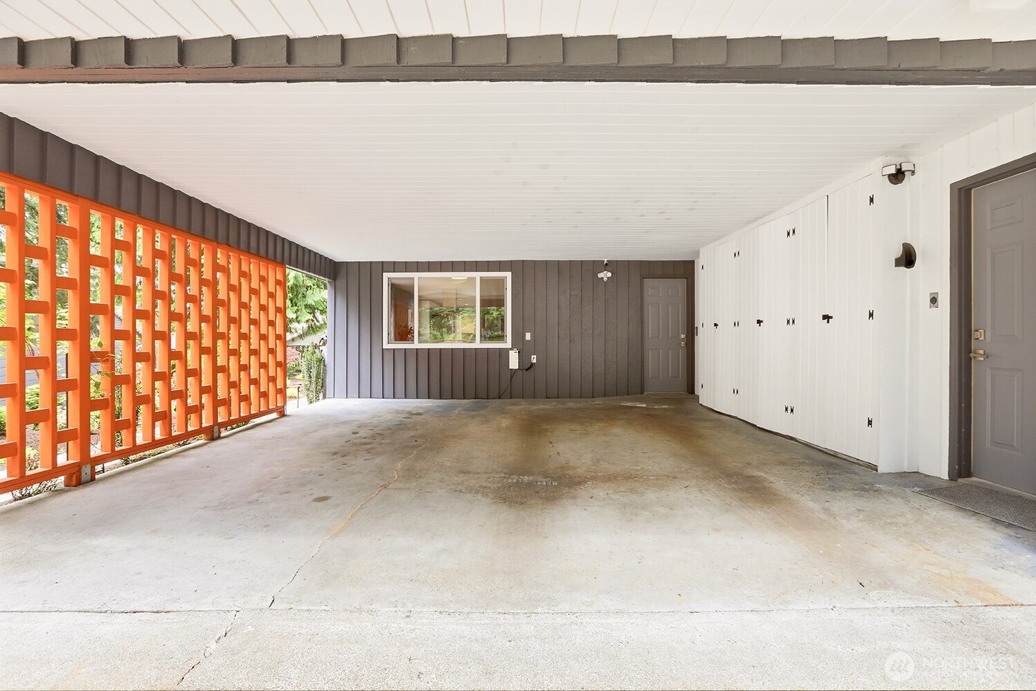 19563 38th Avenue NE, Lake Forest Park, WA 98155