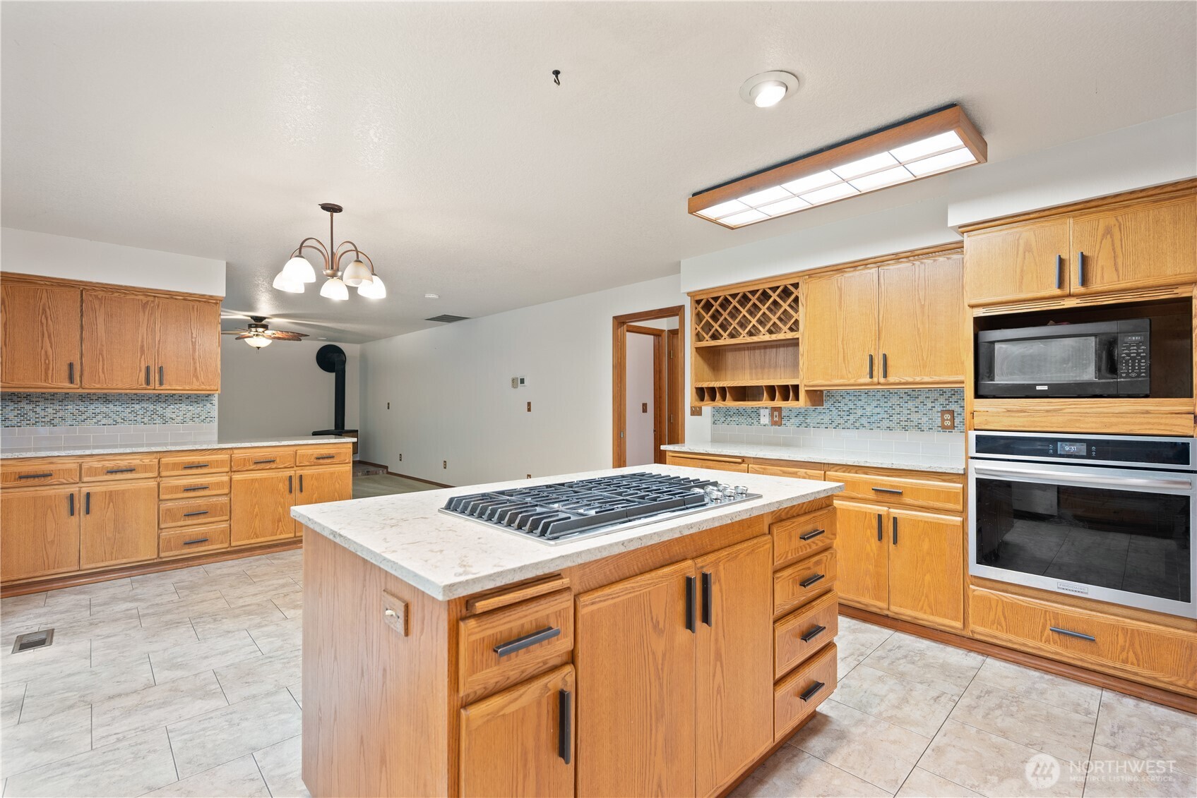 165 Tanglewood Drive , Longview, WA 98632