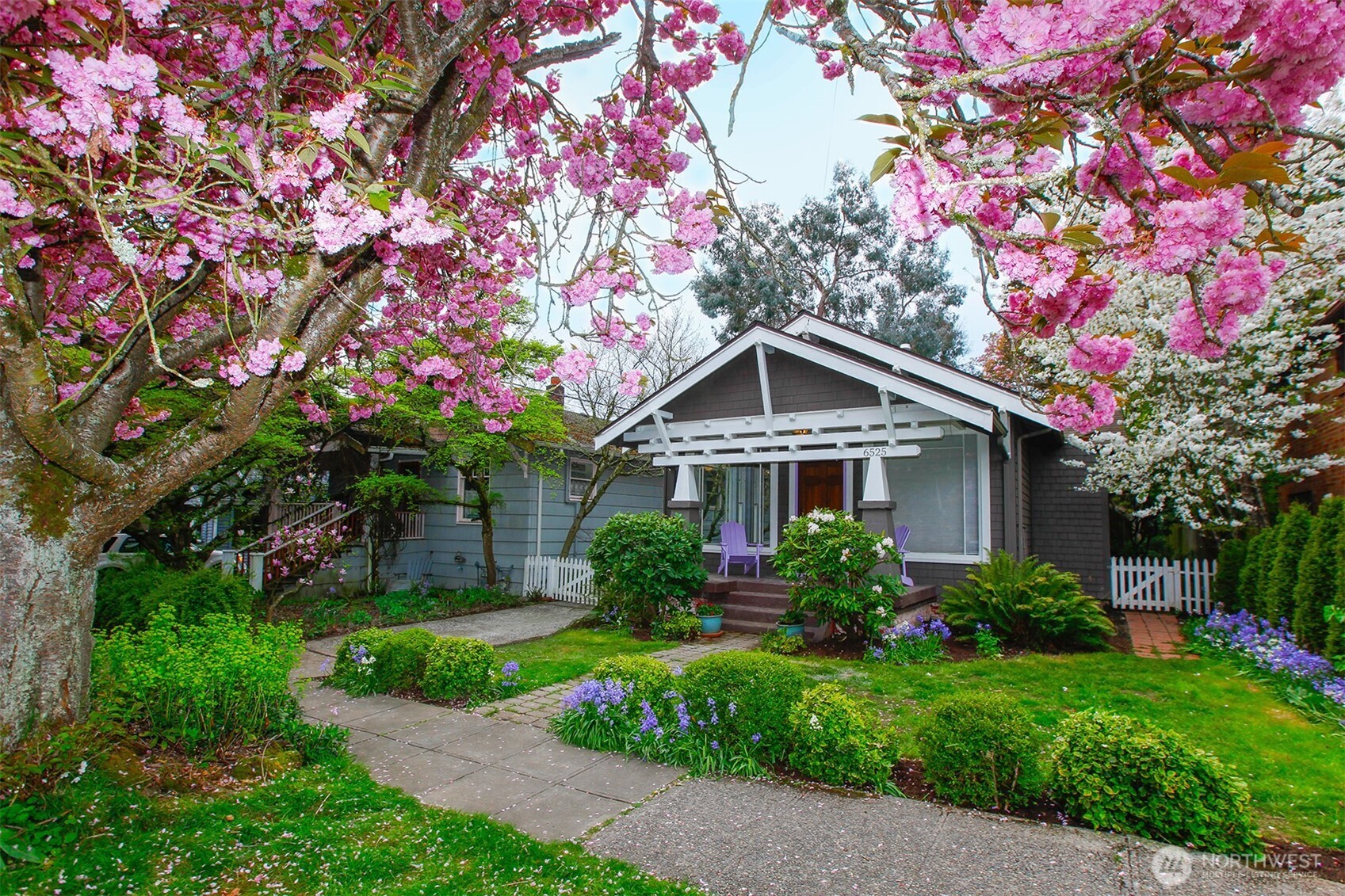 6525 23rd Avenue NE, Seattle, WA 98115
