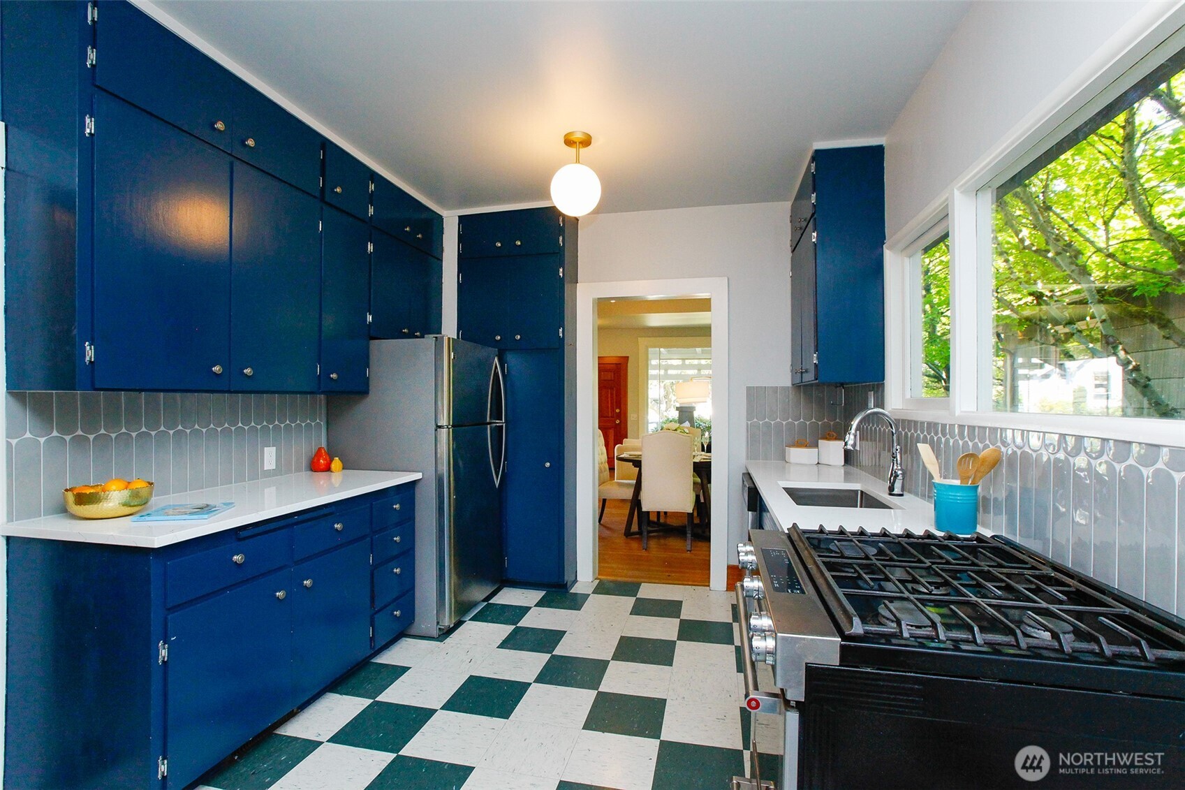6525 23rd Avenue NE, Seattle, WA 98115
