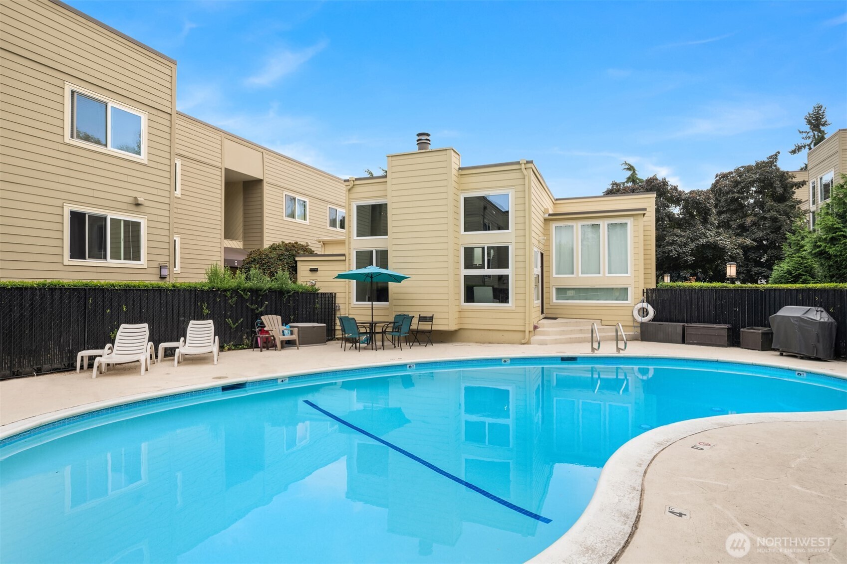 5834 NE 75th Street #B202, Seattle, WA 98115