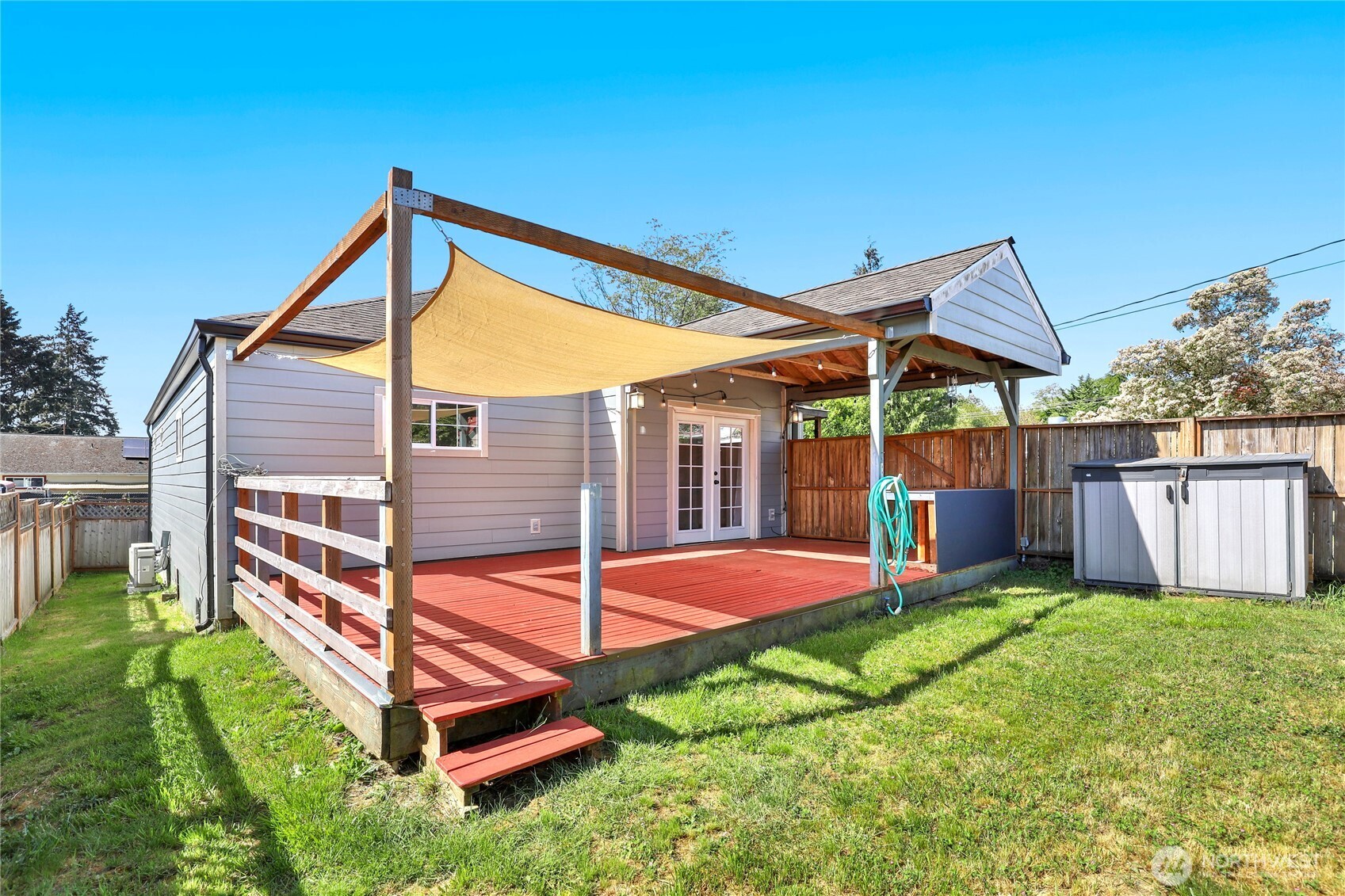 3733 D Street , Bremerton, WA 98312