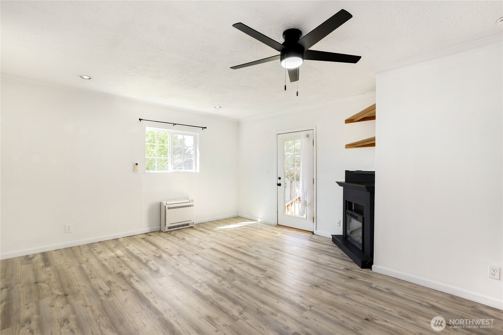 3733 D Street , Bremerton, WA 98312