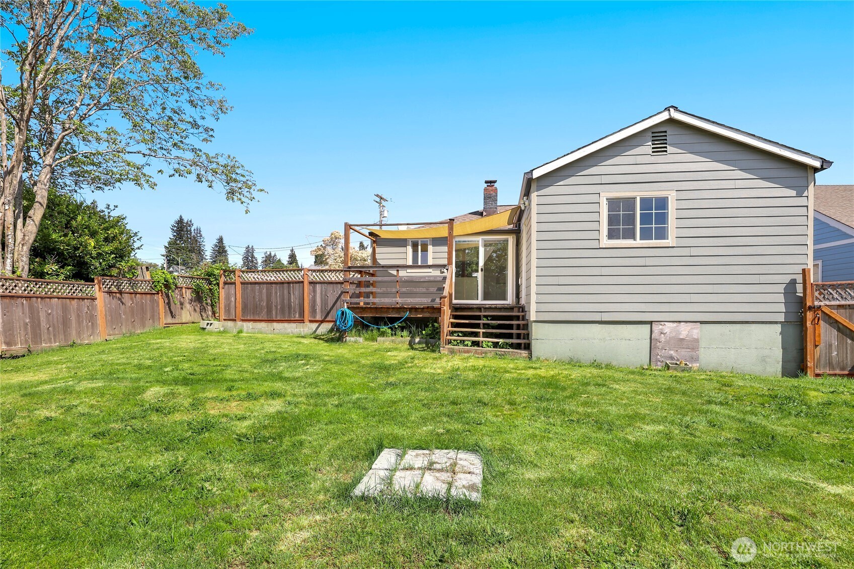 3733 D Street , Bremerton, WA 98312