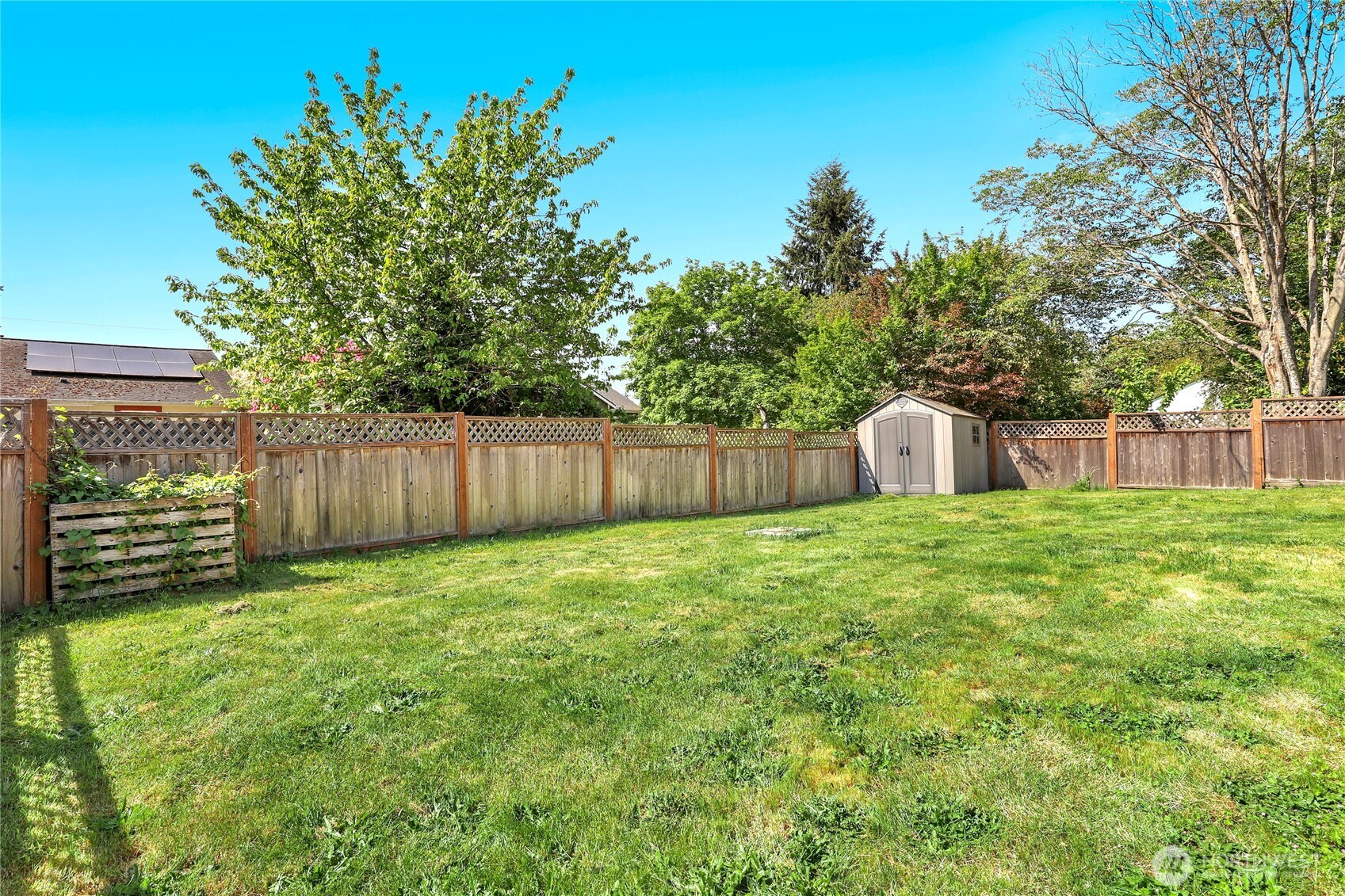 3733 D Street , Bremerton, WA 98312