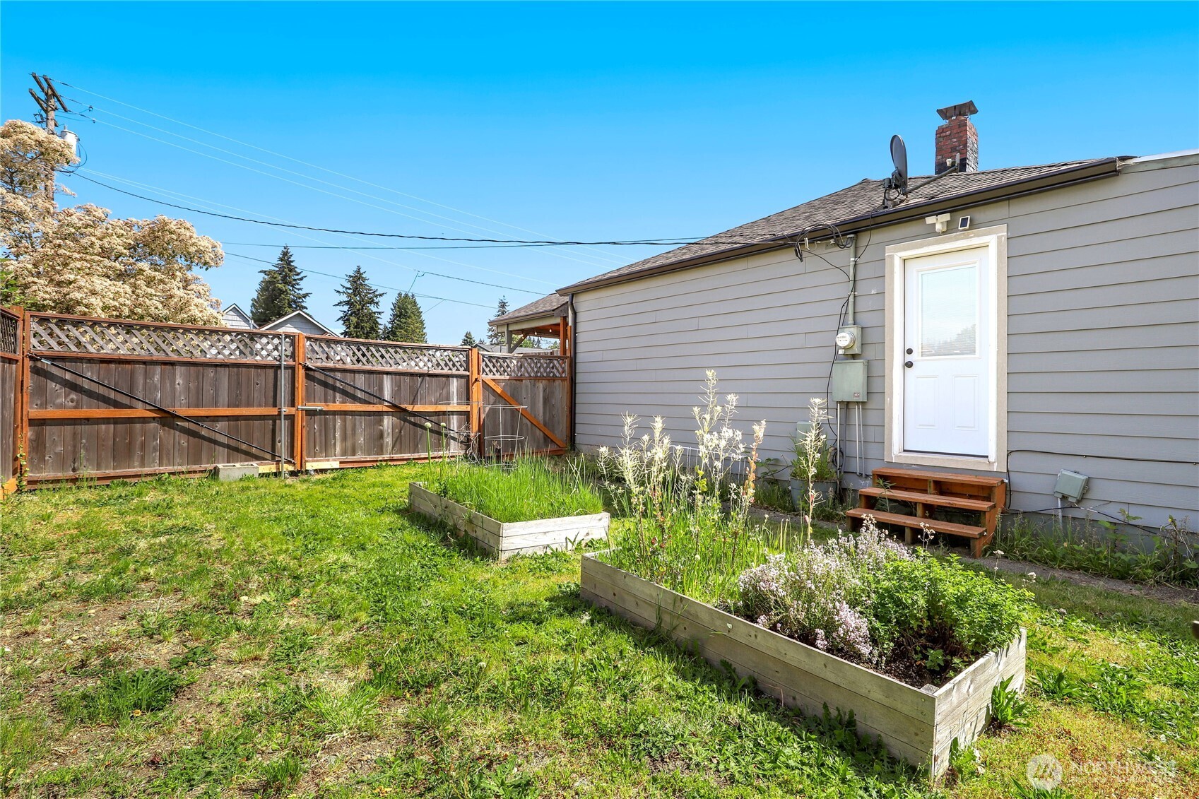 3733 D Street , Bremerton, WA 98312