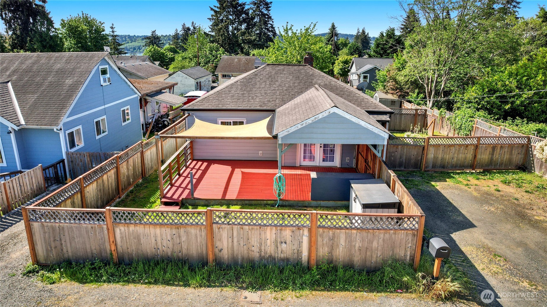 3733 D Street , Bremerton, WA 98312