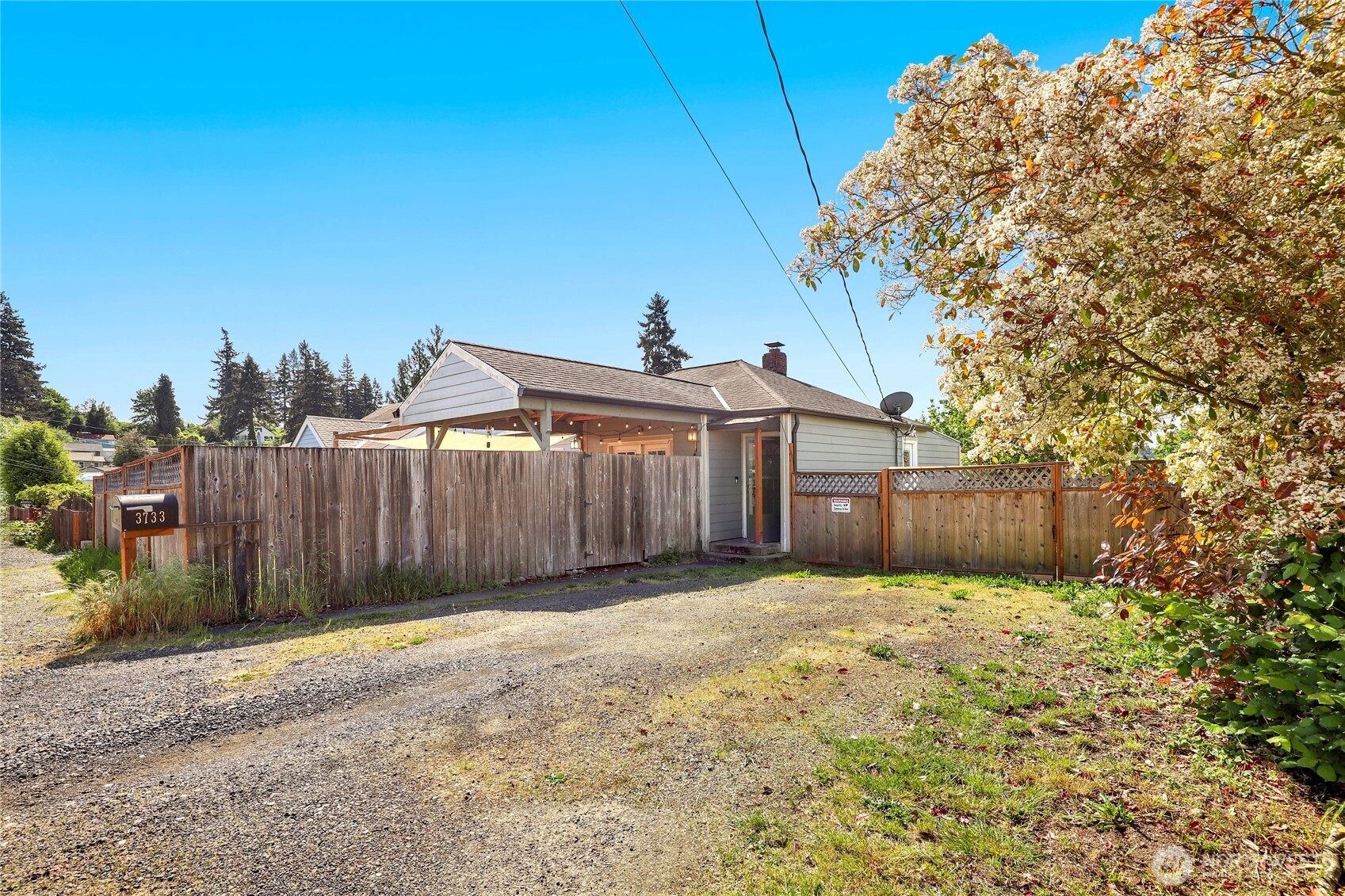 3733 D Street , Bremerton, WA 98312