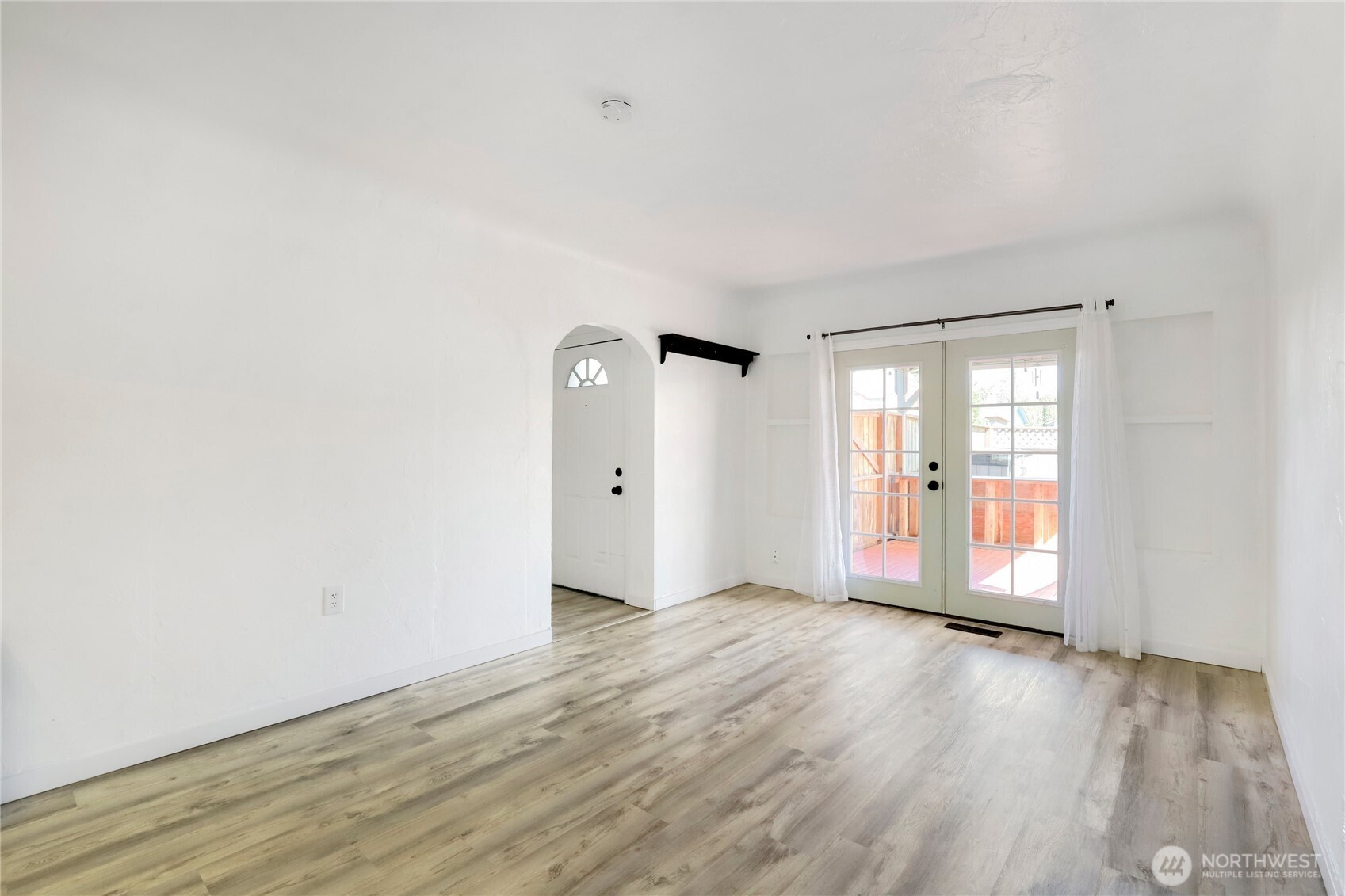 3733 D Street , Bremerton, WA 98312