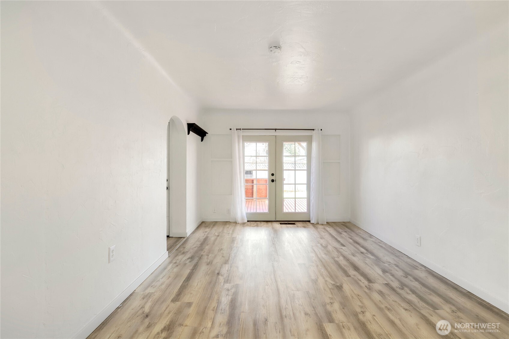 3733 D Street , Bremerton, WA 98312