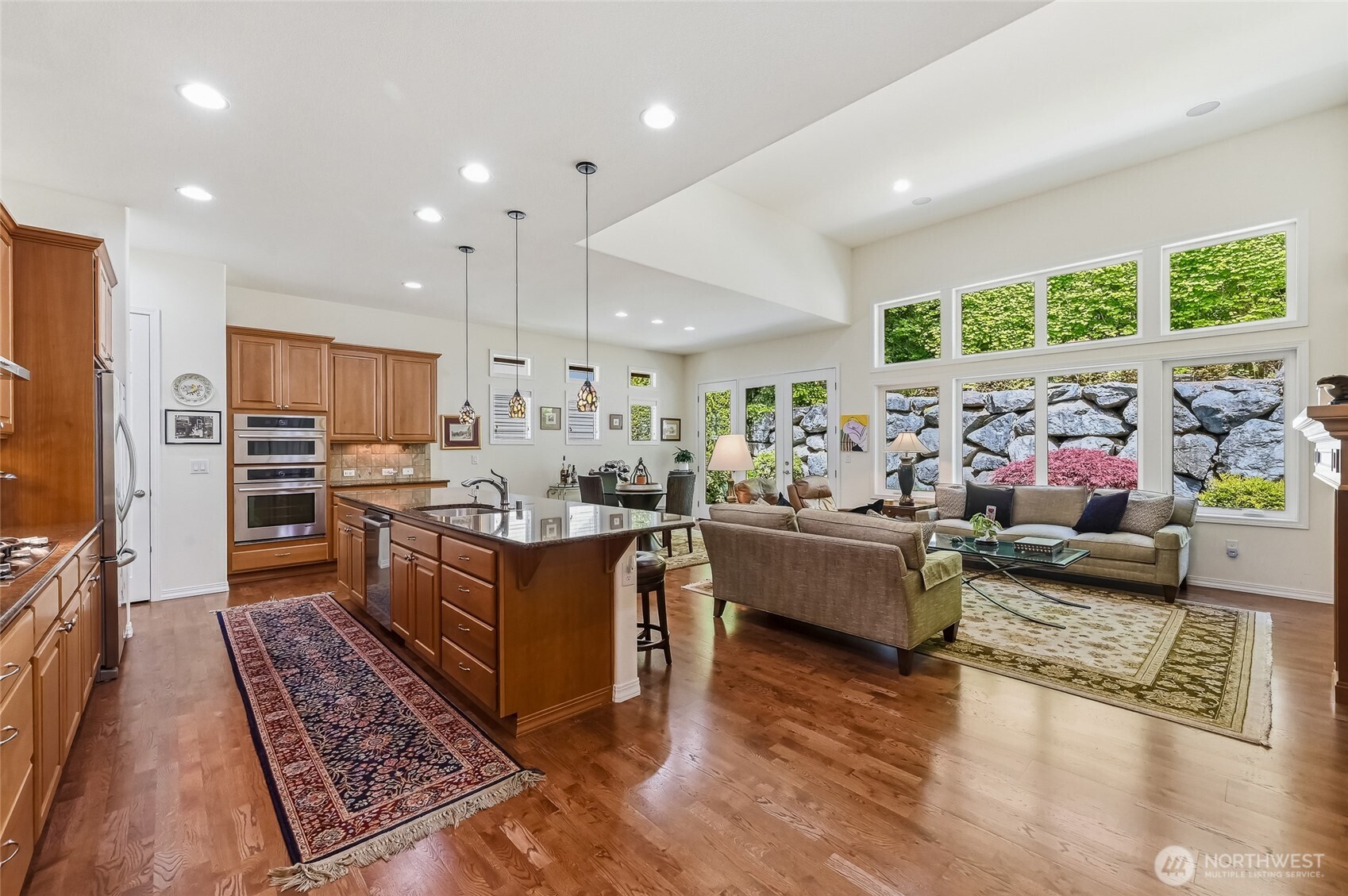 24242 NE 131st Terrace , Redmond, WA 98053