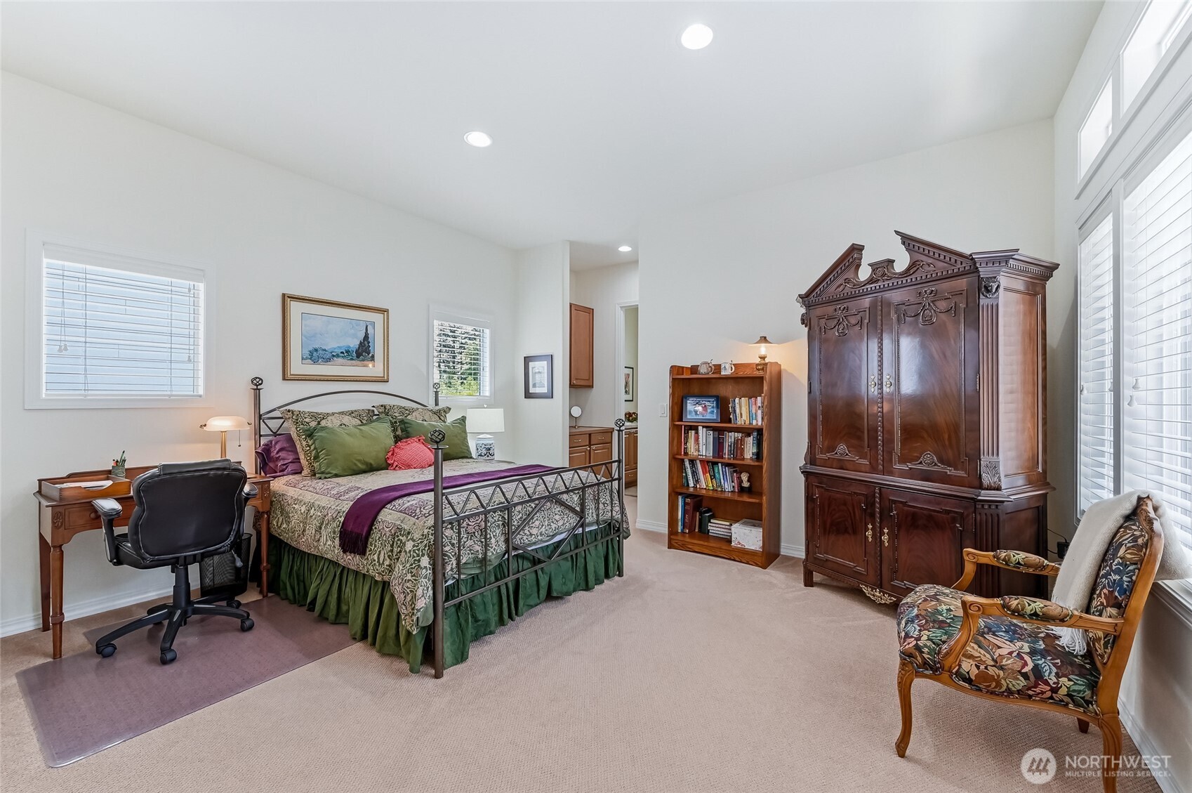 24242 NE 131st Terrace , Redmond, WA 98053