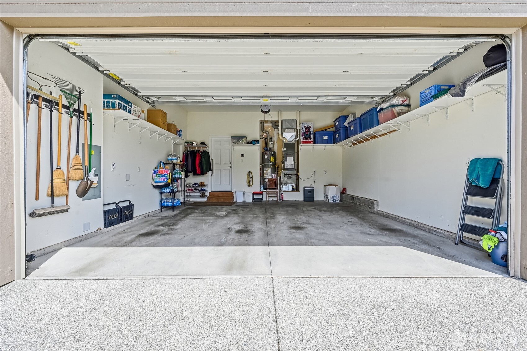 24242 NE 131st Terrace , Redmond, WA 98053