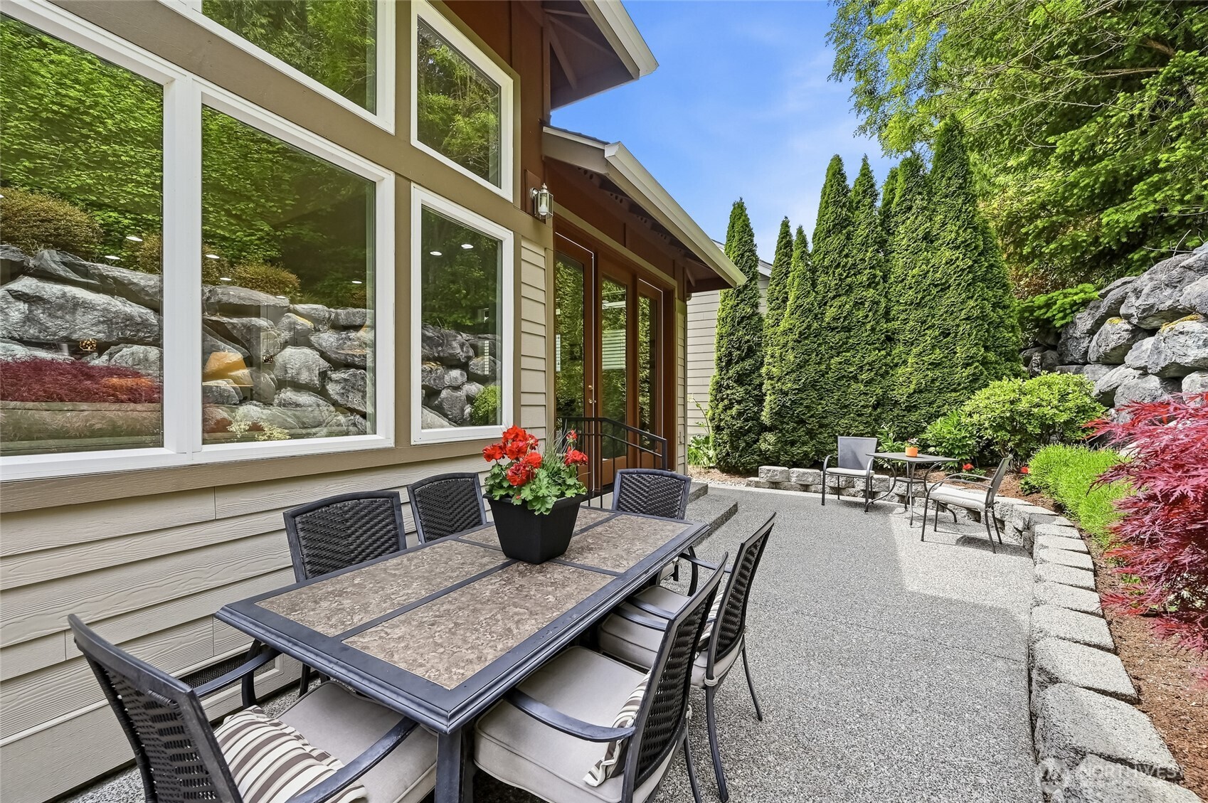 24242 NE 131st Terrace , Redmond, WA 98053