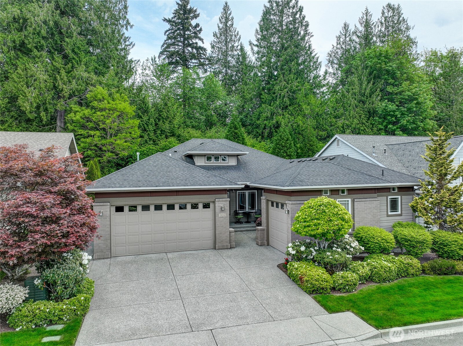 24242 NE 131st Terrace , Redmond, WA 98053