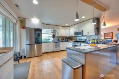 1830 Hoffman Hill Boulevard , Dupont, WA 98327-8739 - Photo 4