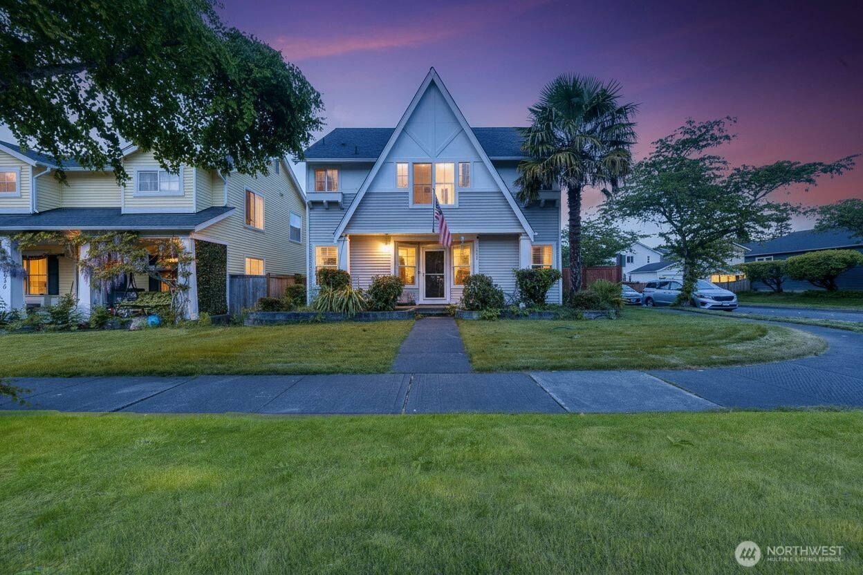 1830 Hoffman Hill Boulevard , Dupont, WA 98327-8739