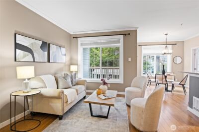 18505 SE Newport Way #D118, Issaquah, WA 98027-9032