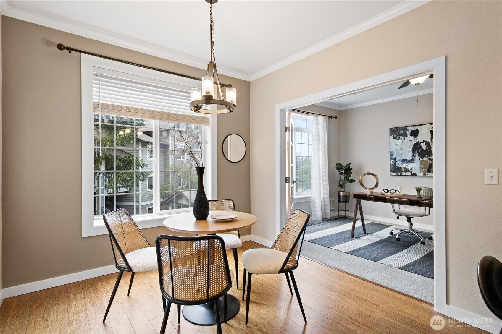 18505 SE Newport Way #D118, Issaquah, WA 98027-9032