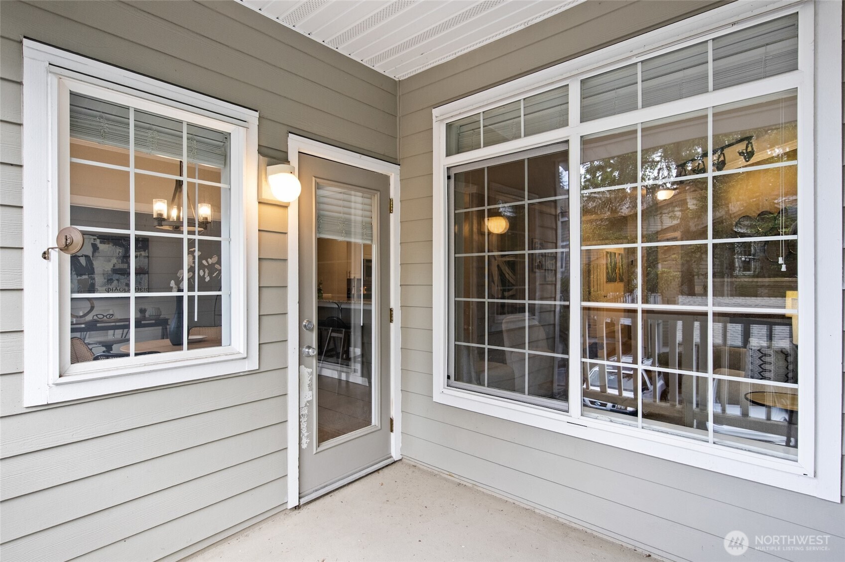 18505 SE Newport Way #D118, Issaquah, WA 98027-9032