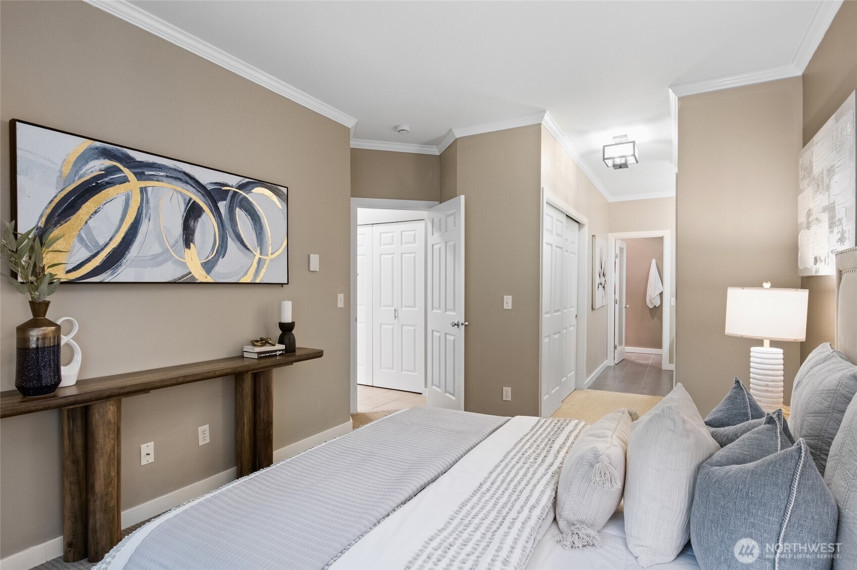 18505 SE Newport Way #D118, Issaquah, WA 98027-9032