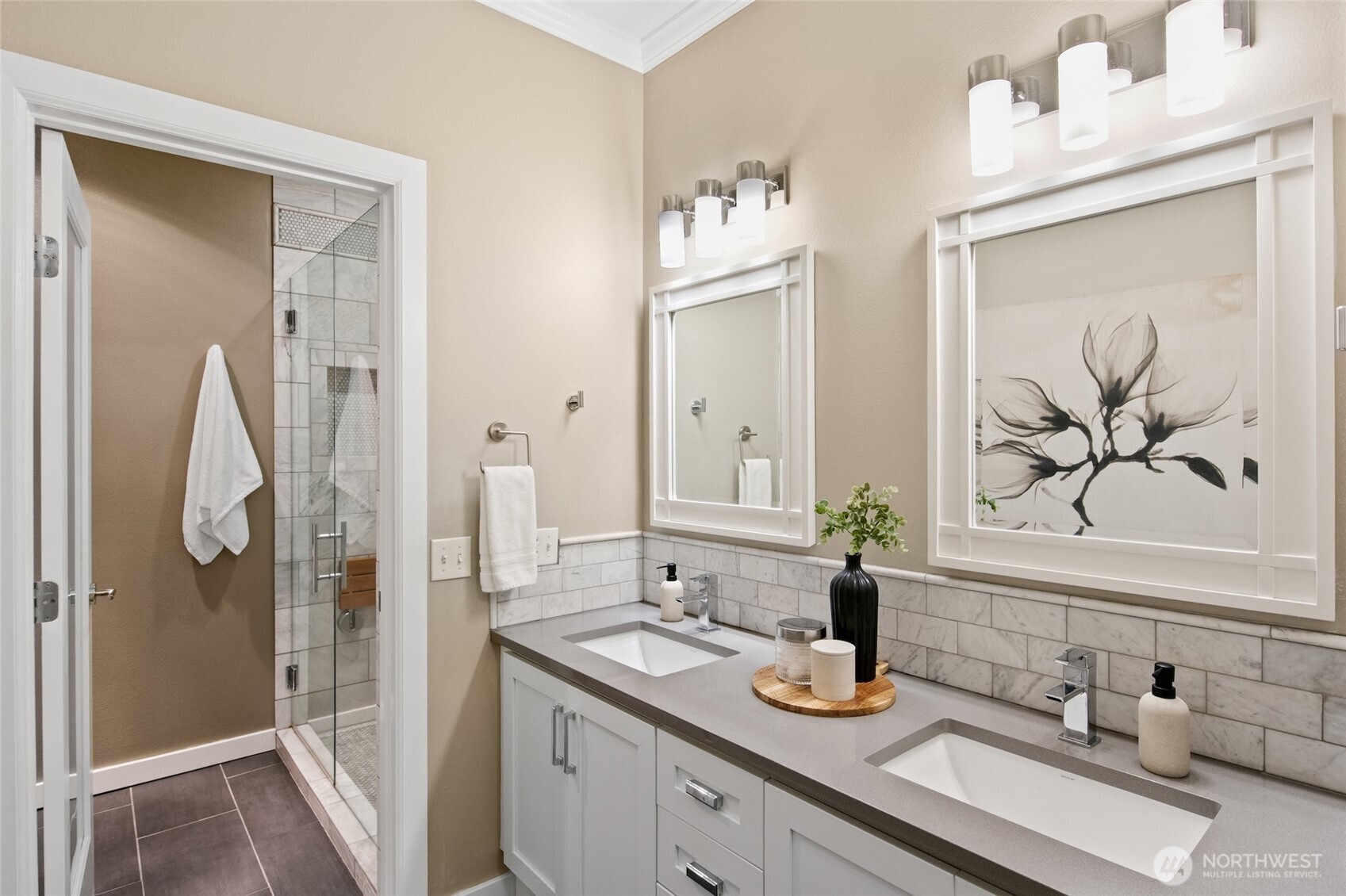 18505 SE Newport Way #D118, Issaquah, WA 98027-9032