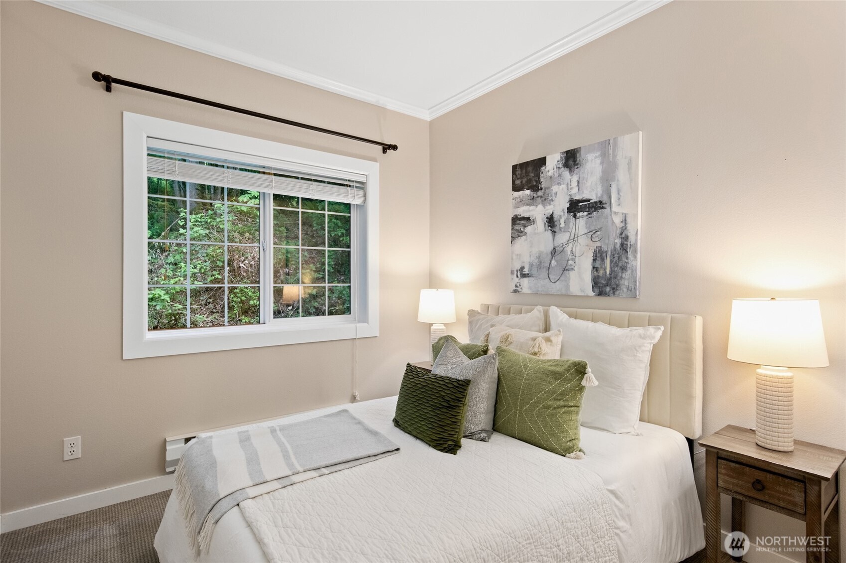 18505 SE Newport Way #D118, Issaquah, WA 98027-9032