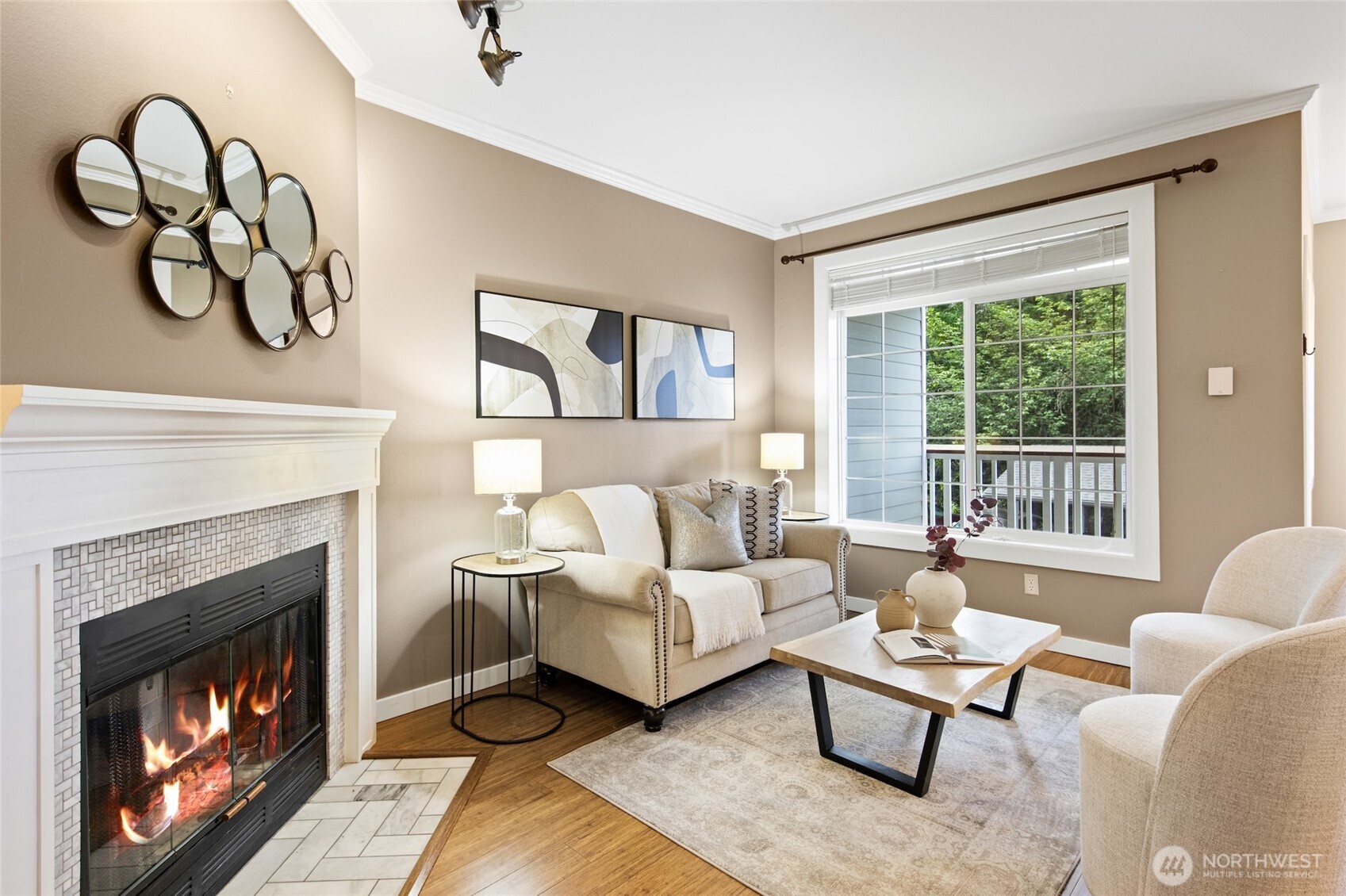 18505 SE Newport Way #D118, Issaquah, WA 98027-9032