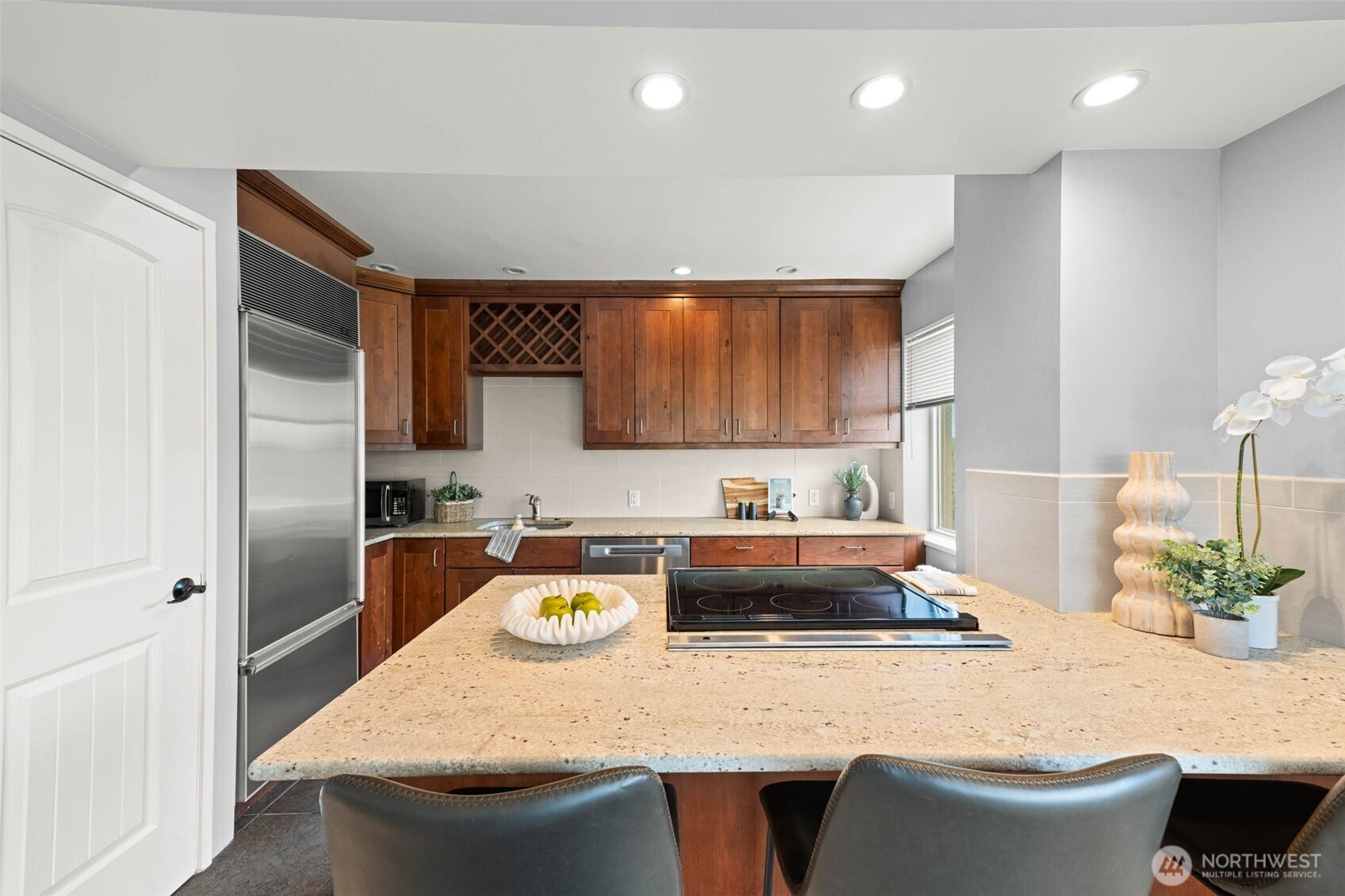 1800 Taylor Avenue N #210, Seattle, WA 98109