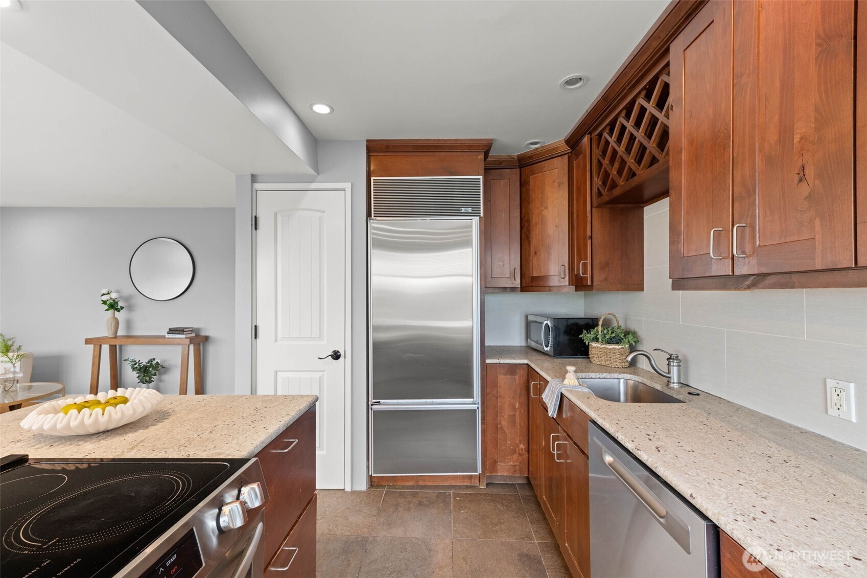 1800 Taylor Avenue N #210, Seattle, WA 98109