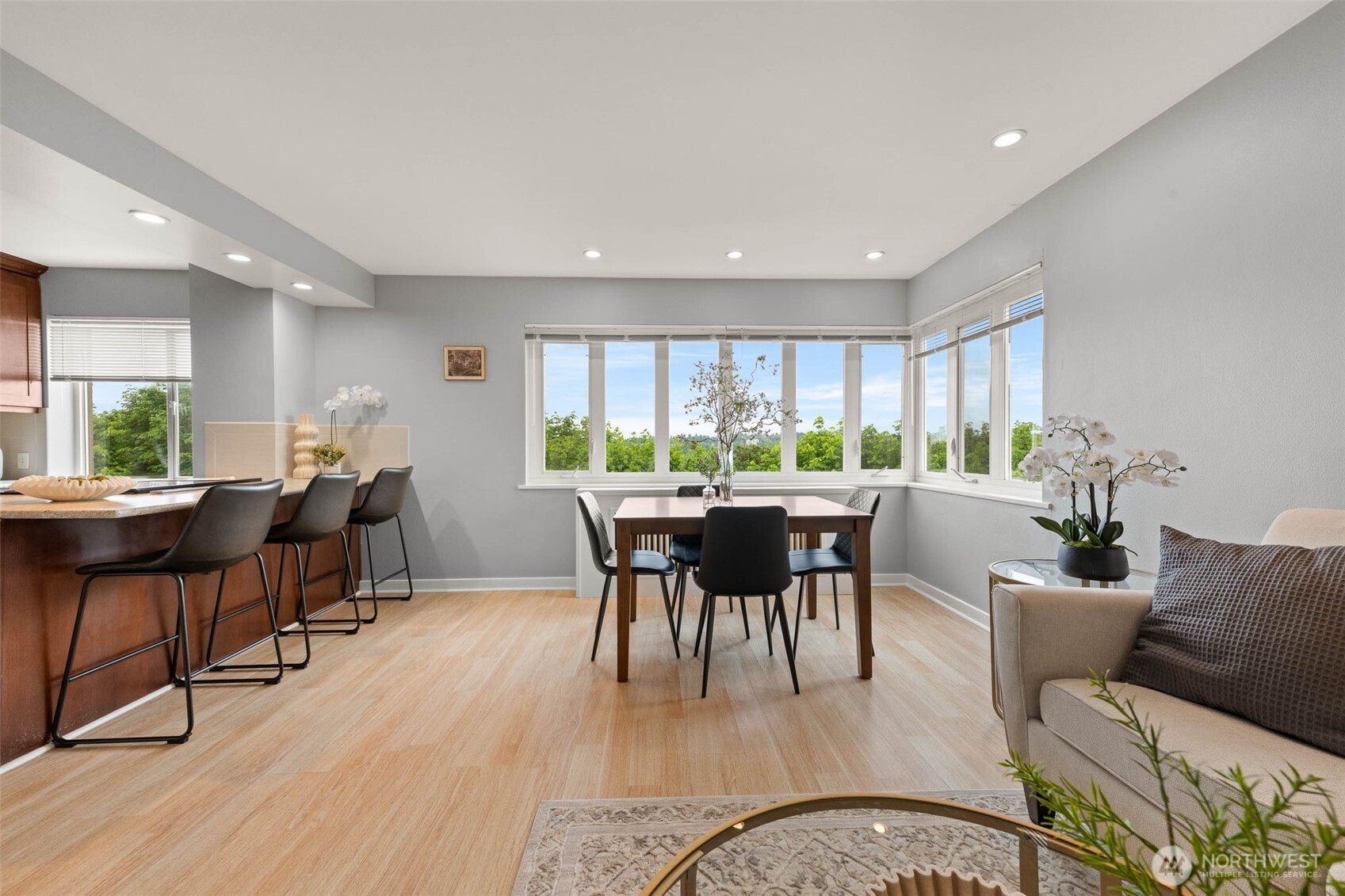 1800 Taylor Avenue N #210, Seattle, WA 98109