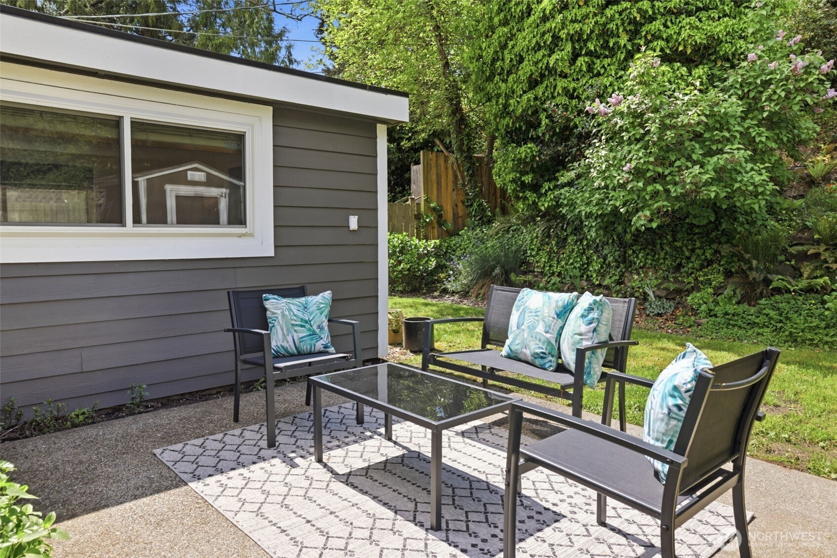 10209 31st Avenue SW, Seattle, WA 98146-1228
