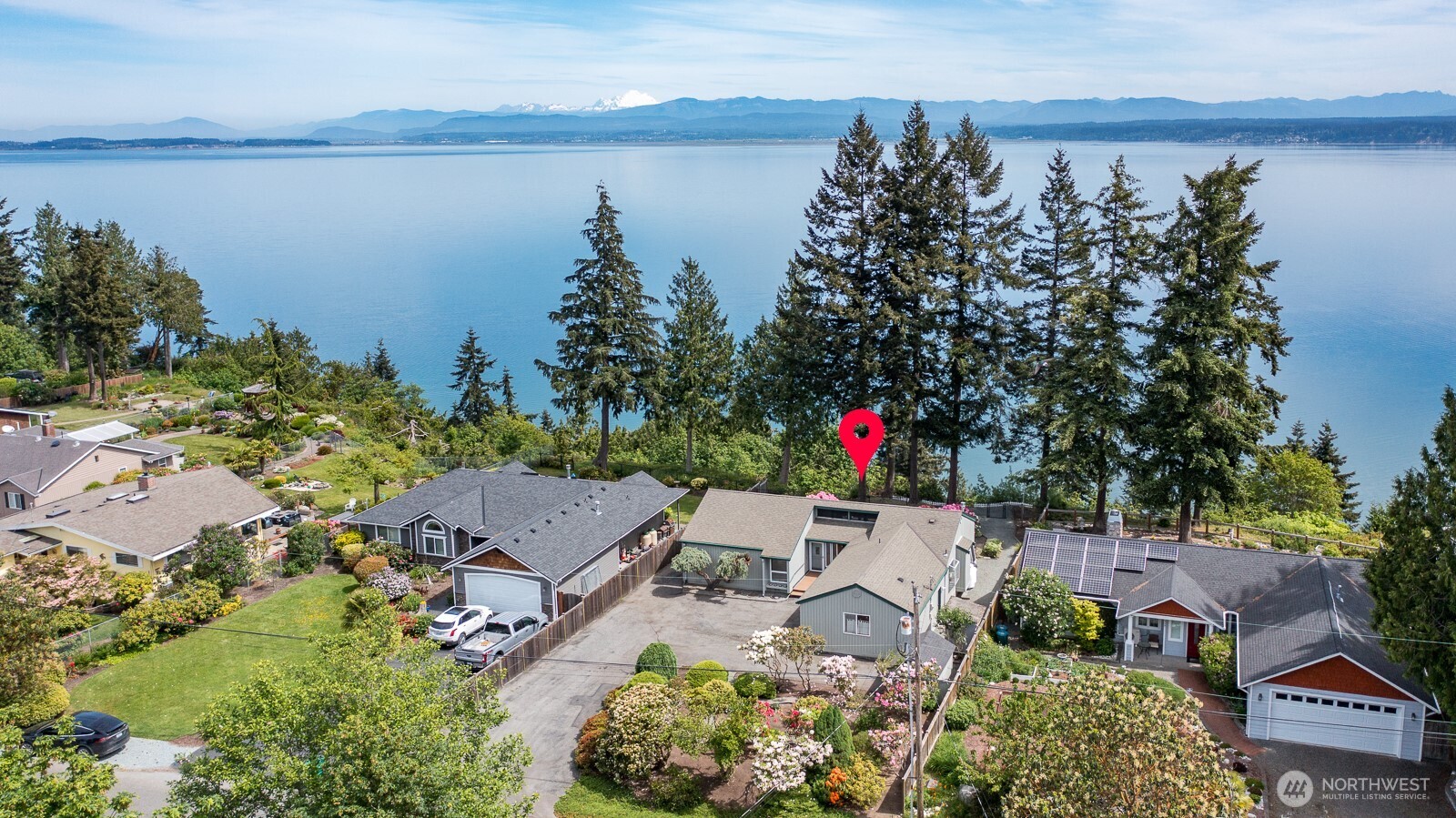 1985 Cascade View Drive , Camano Island, WA 98282