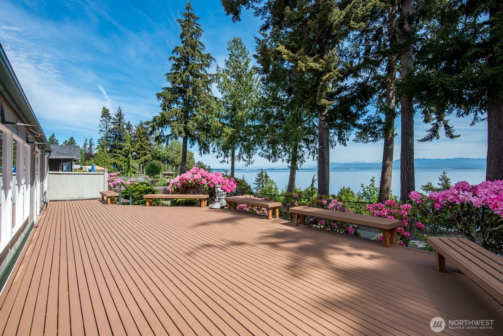1985 Cascade View Drive , Camano Island, WA 98282