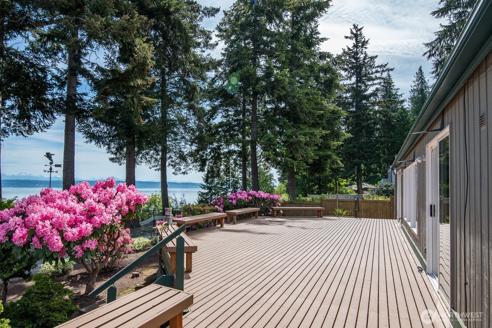 1985 Cascade View Drive , Camano Island, WA 98282