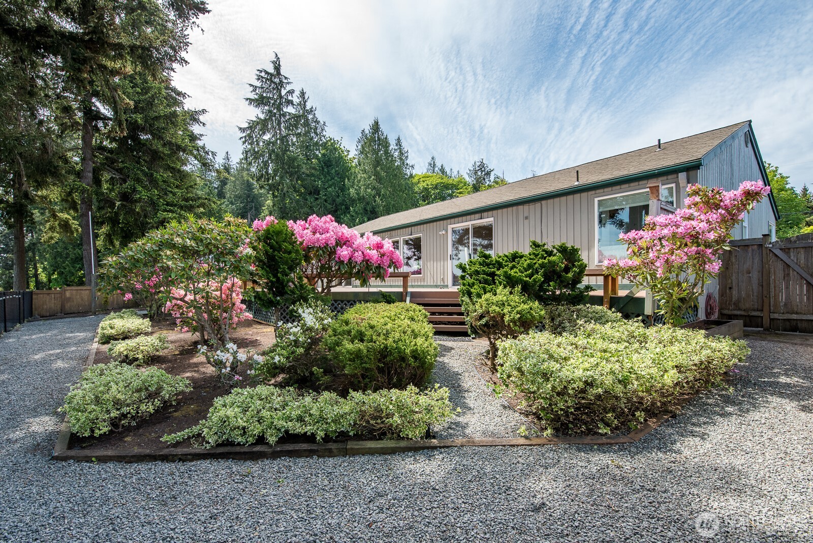 1985 Cascade View Drive , Camano Island, WA 98282