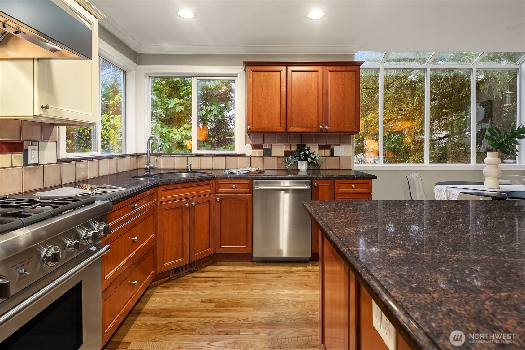 1308 233rd Avenue SE, Sammamish, WA 98075