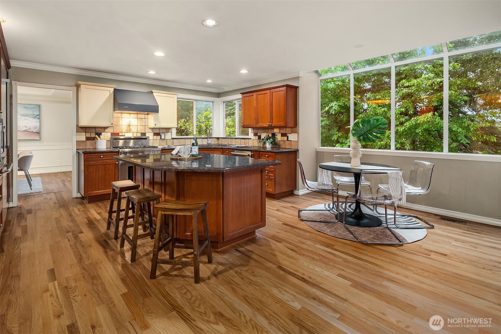 1308 233rd Avenue SE, Sammamish, WA 98075