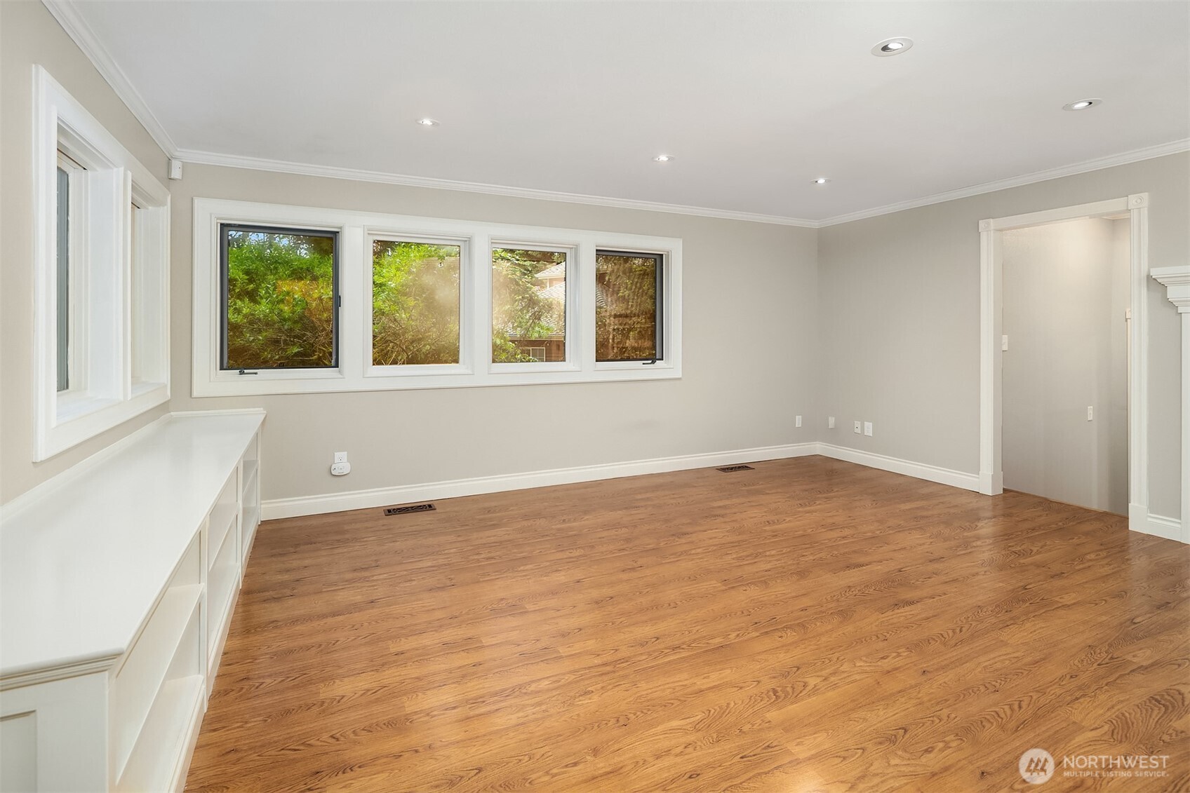 1308 233rd Avenue SE, Sammamish, WA 98075