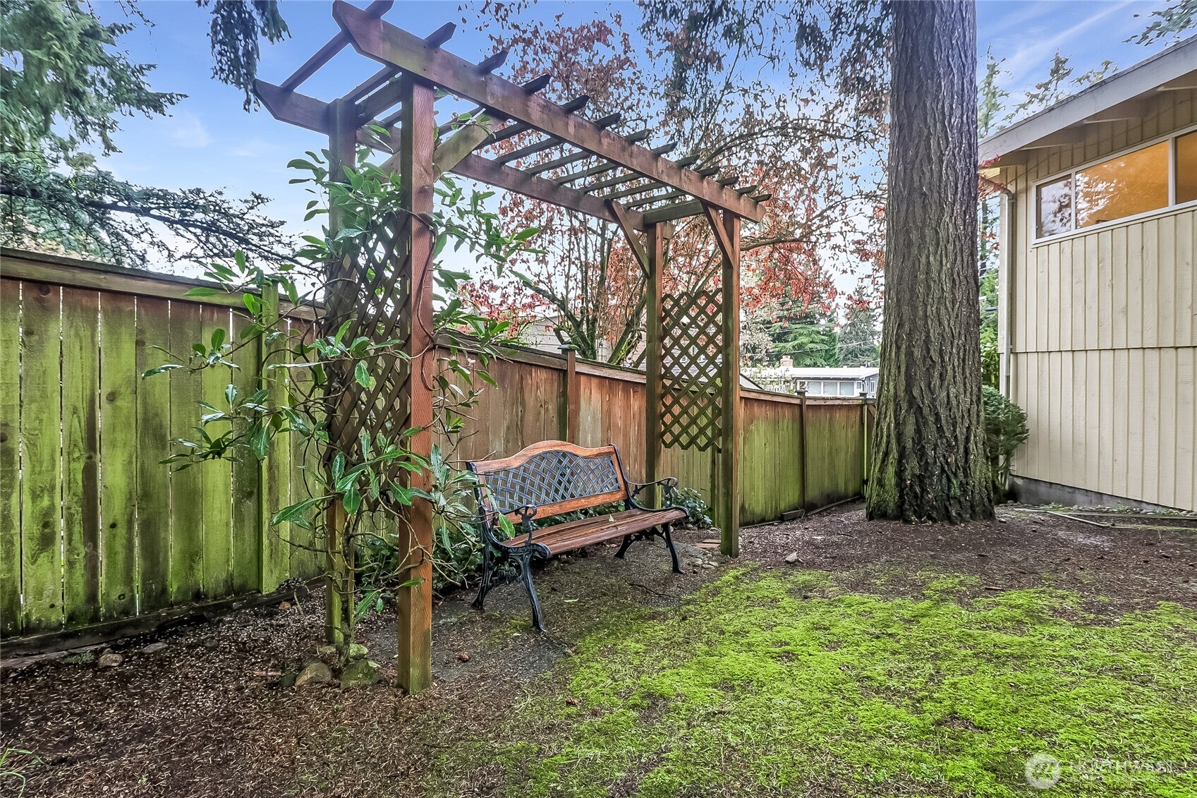 12647 SE 54th Street , Bellevue, WA 98006