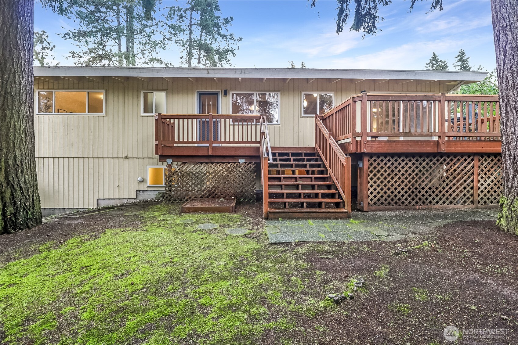 12647 SE 54th Street , Bellevue, WA 98006