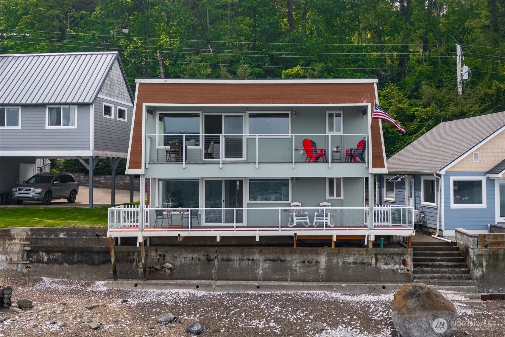 23832 N US Highway 101 , Hoodsport, WA 98548