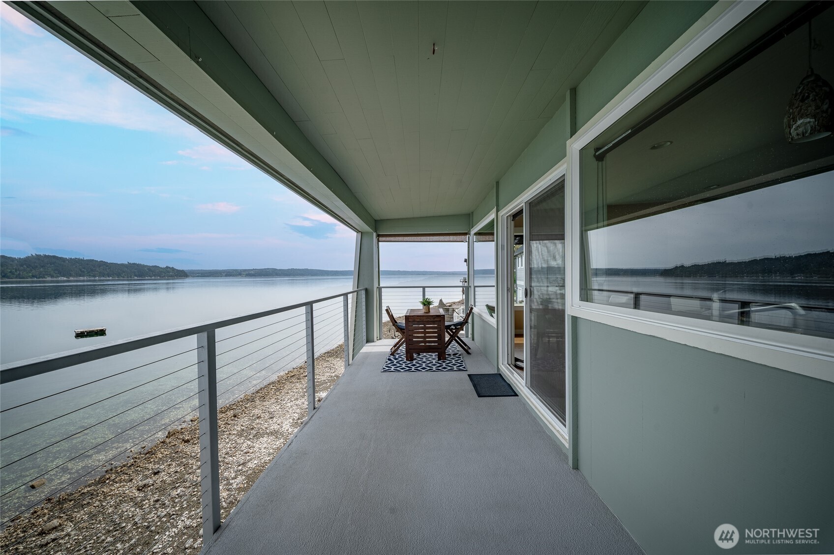 23832 N US Highway 101 , Hoodsport, WA 98548