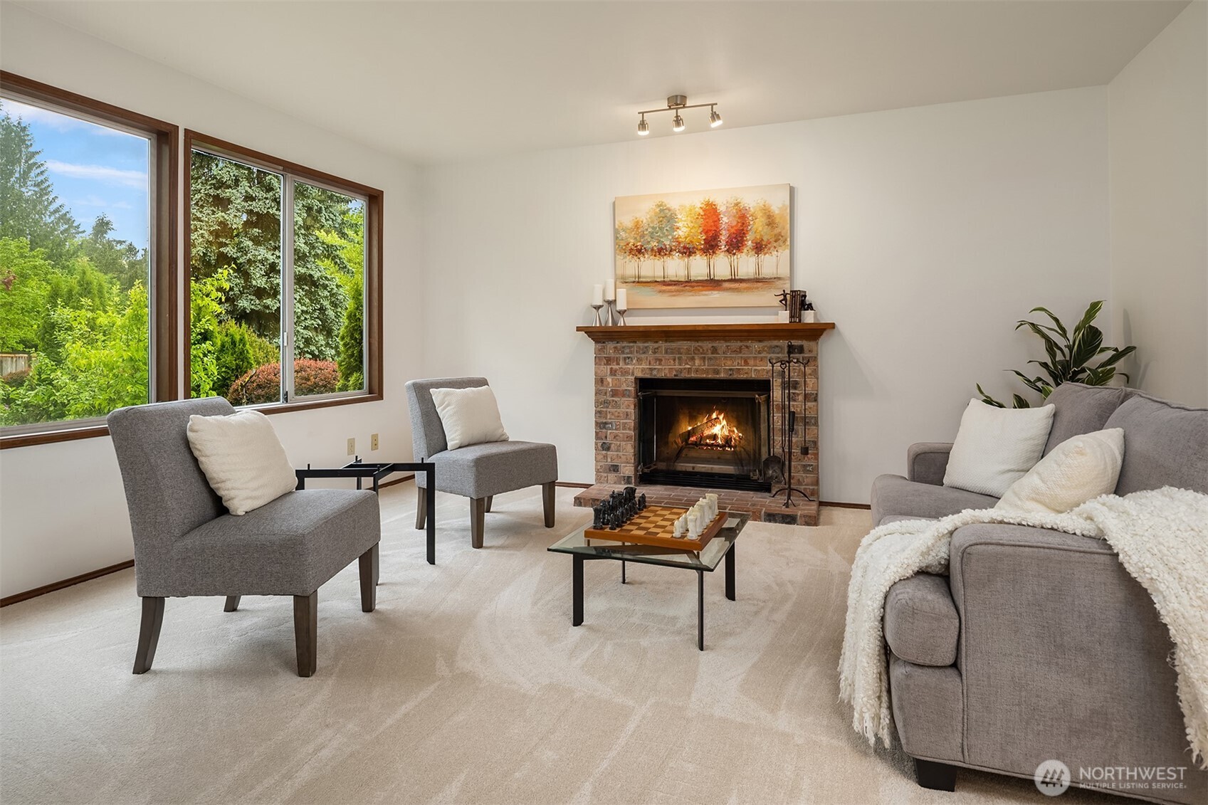 24346 SE 43rd Place , Sammamish, WA 98029