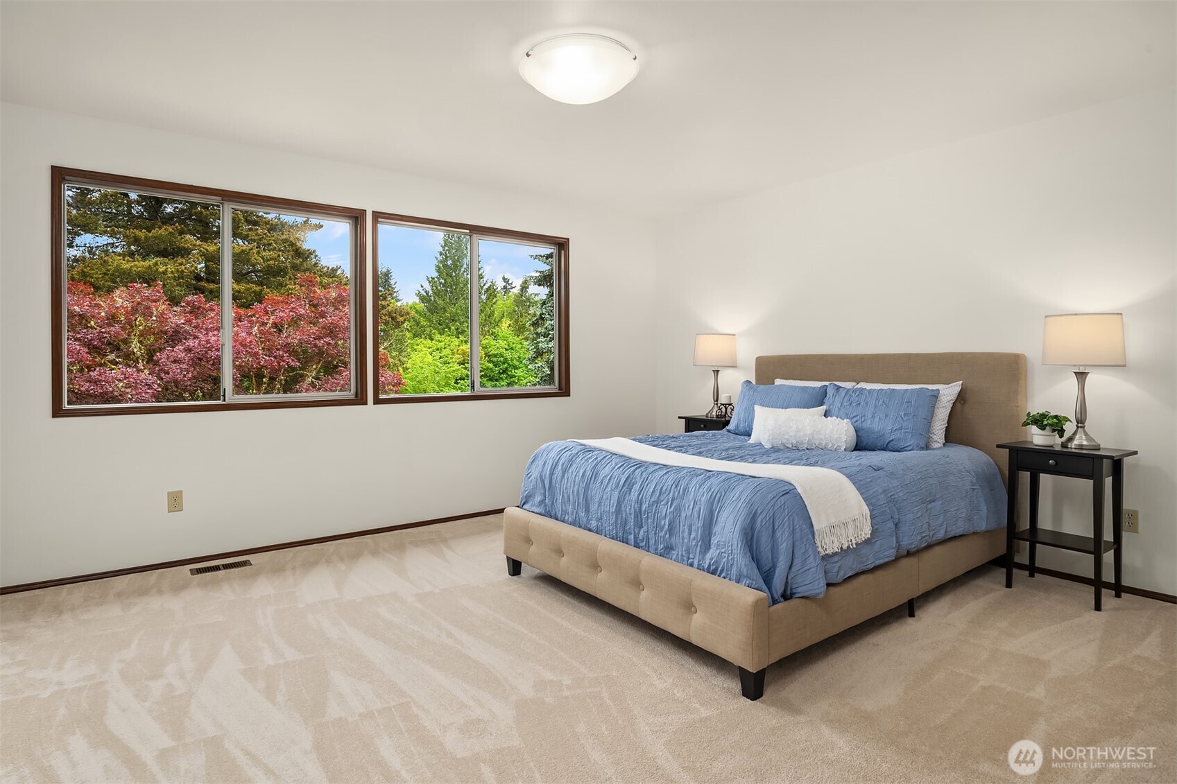 24346 SE 43rd Place , Sammamish, WA 98029